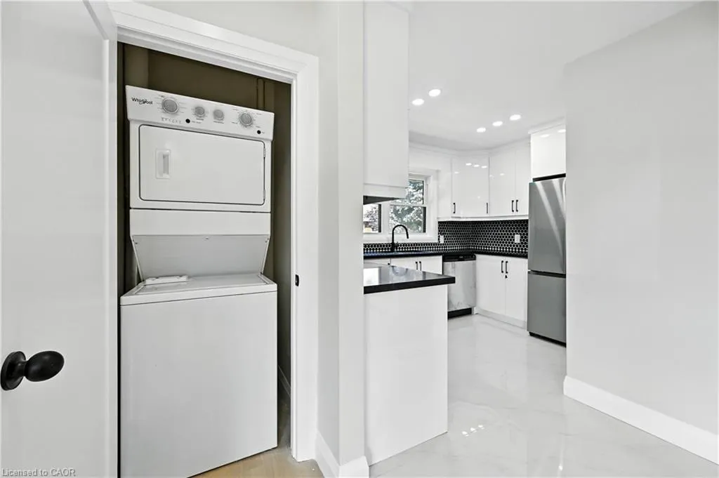 297 East 36th Street