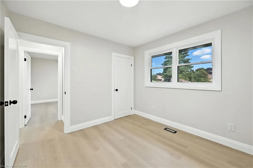 297 East 36th Street
