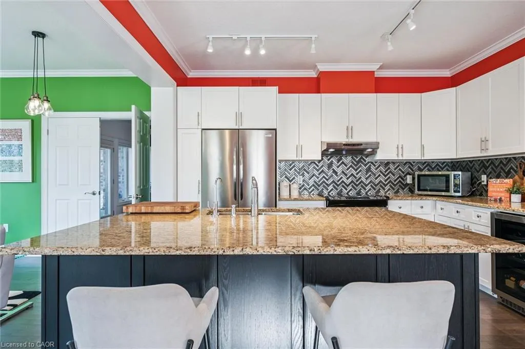 39 Kay Crescent, #1