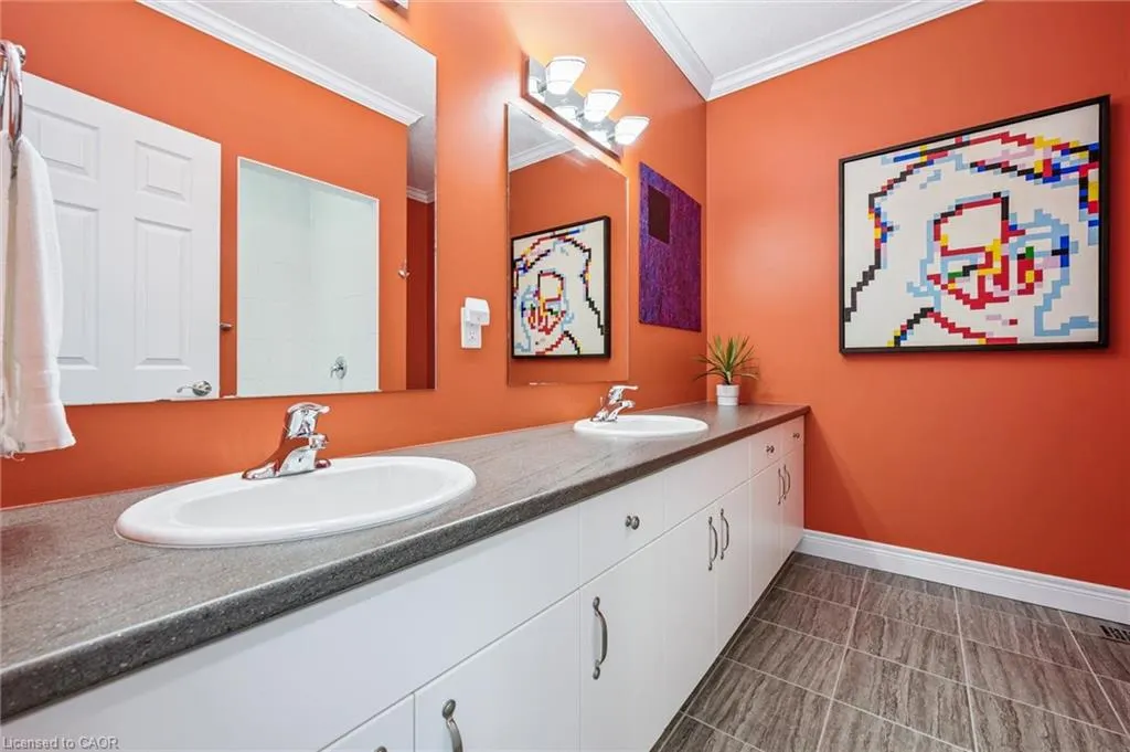 39 Kay Crescent, #1