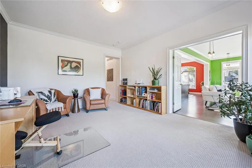 39 Kay Crescent, #1