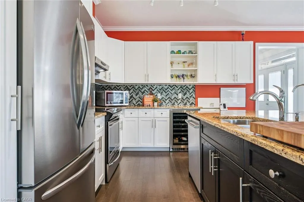 39 Kay Crescent, #1