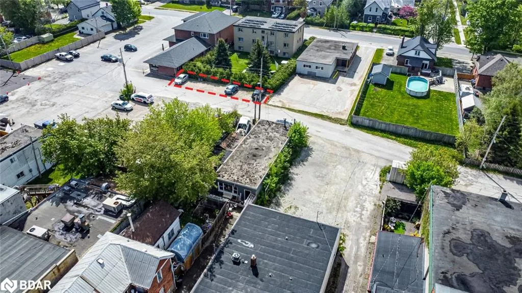 27 Queen Street West