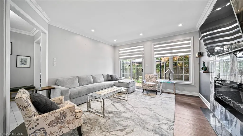 2437 West Ham Road, #Upper