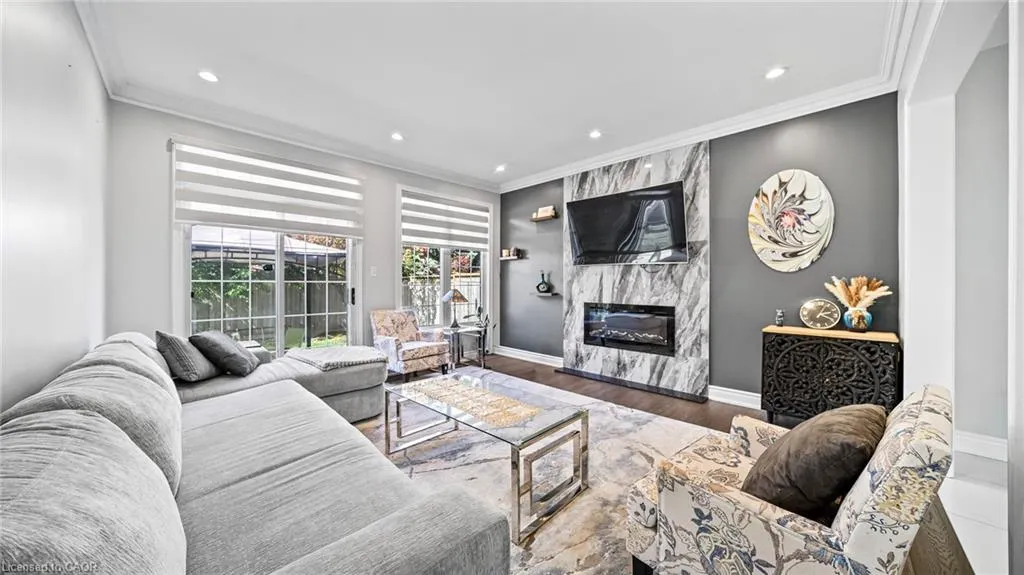 2437 West Ham Road, #Upper