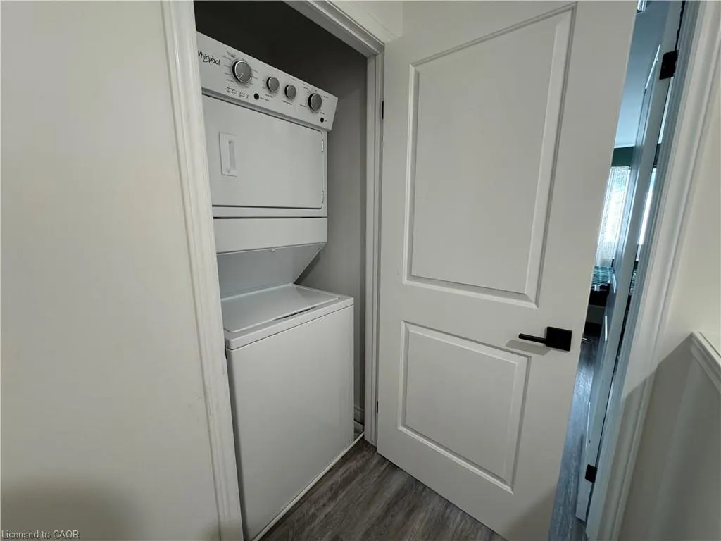 8196 Mcleod Road, #2 Upper