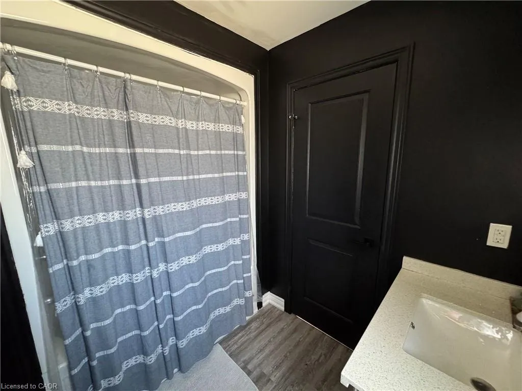 8196 Mcleod Road, #2 Upper
