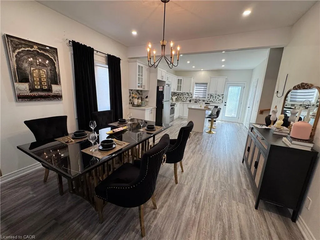 8196 Mcleod Road, #2 Upper