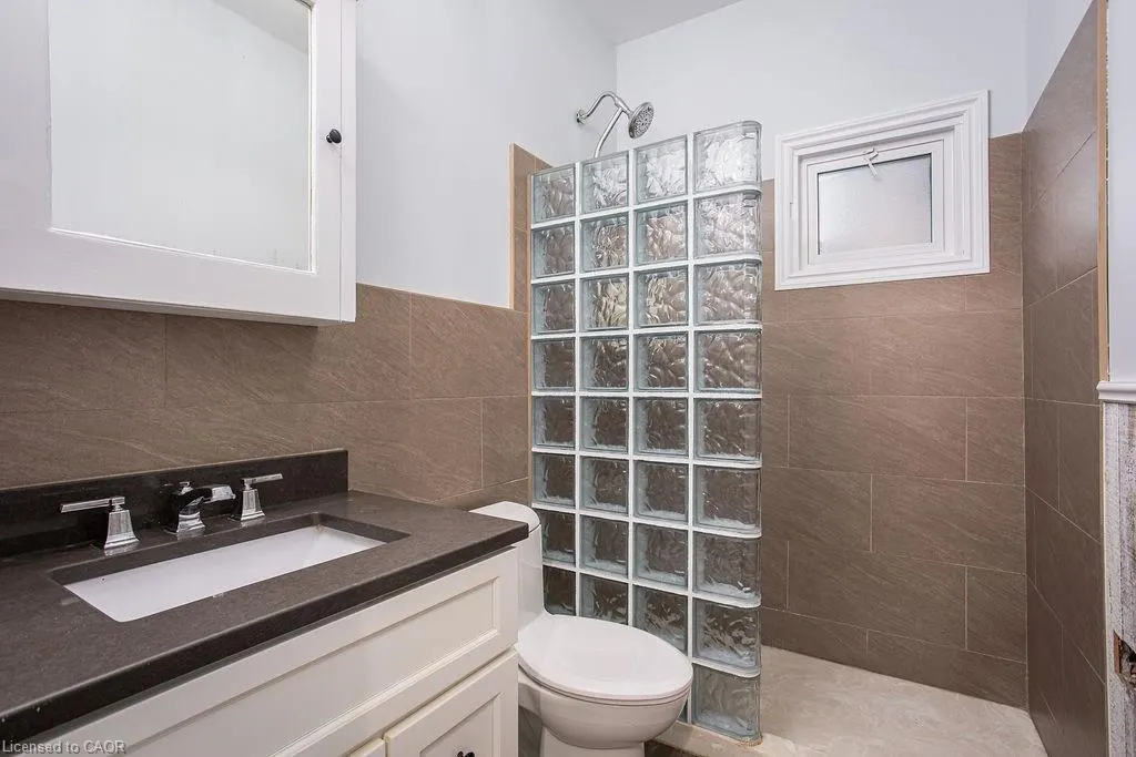 9 Stanley Avenue, #B