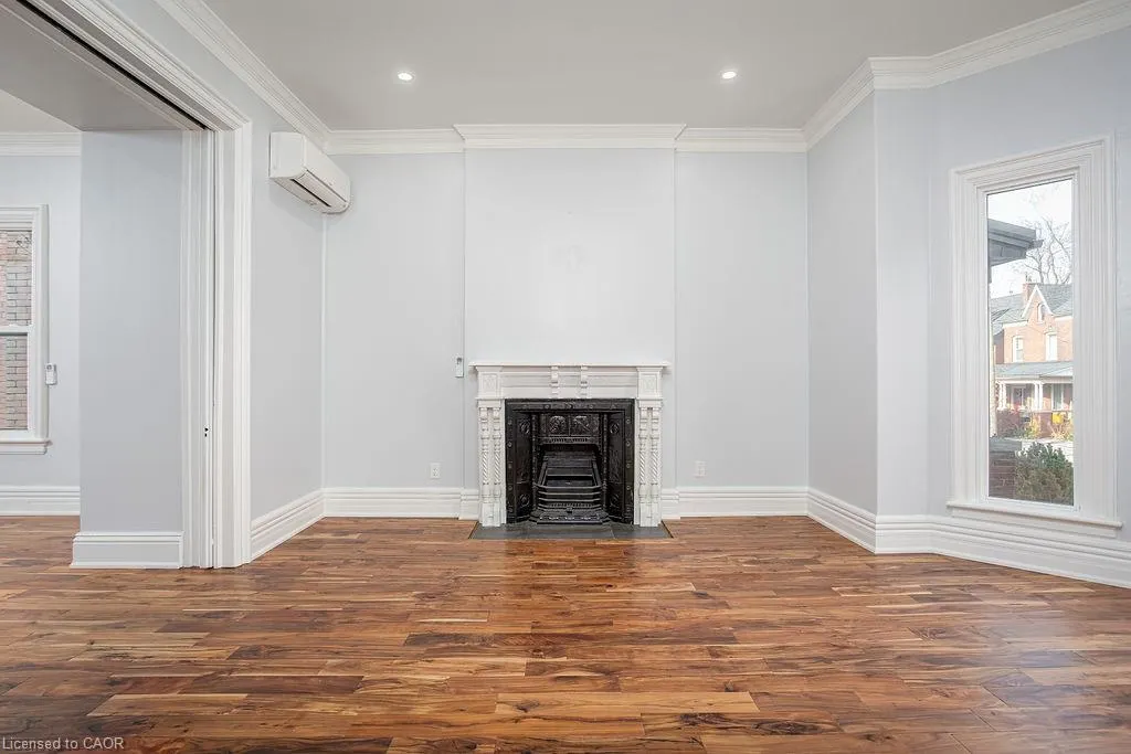 9 Stanley Avenue, #B