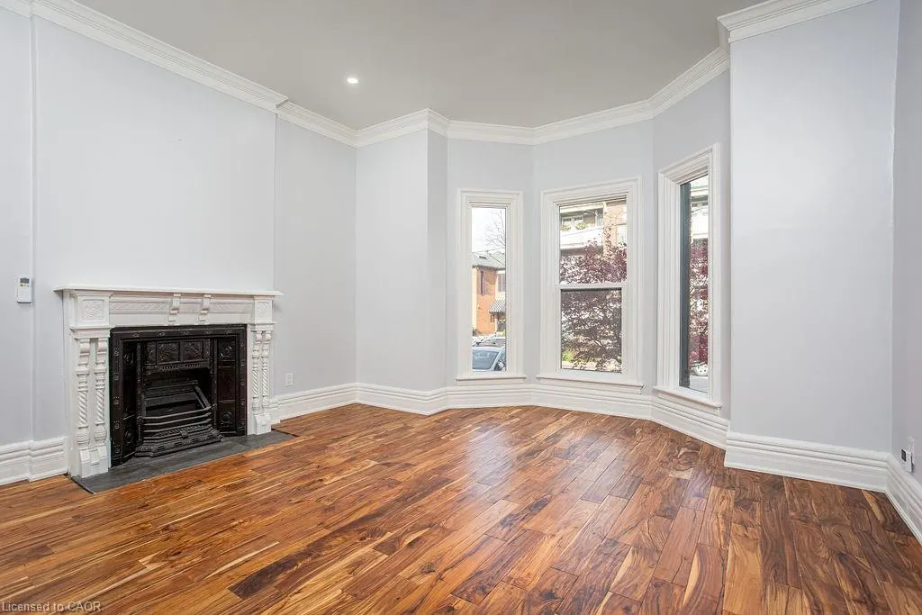 9 Stanley Avenue, #B