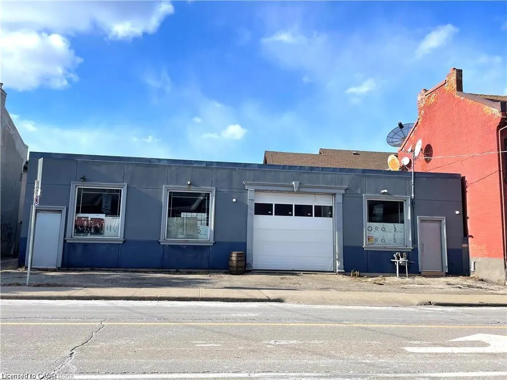 249 John Street N