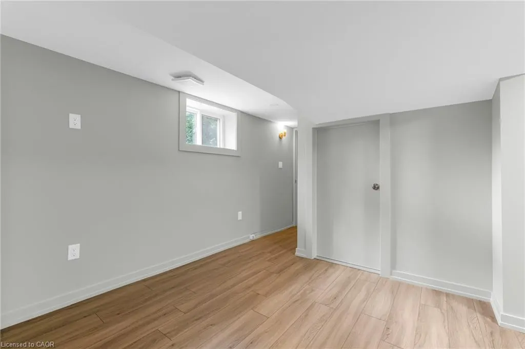 366 Carlton Street, #Lower
