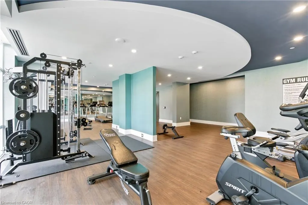 450 Dundas Street E, #902