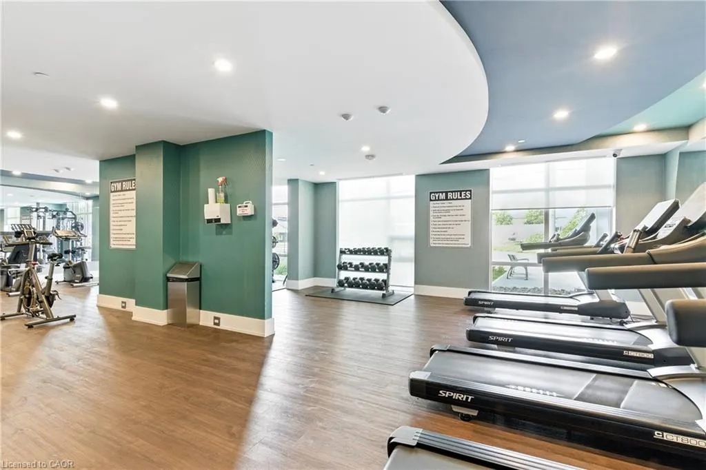 450 Dundas Street E, #902