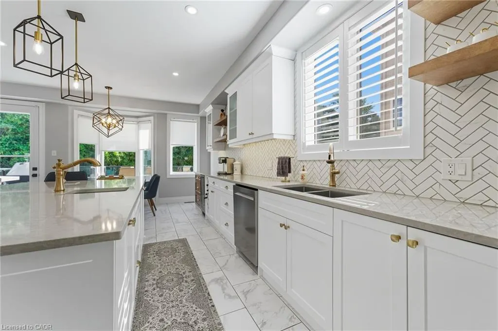 58 Winding Wood Crescent