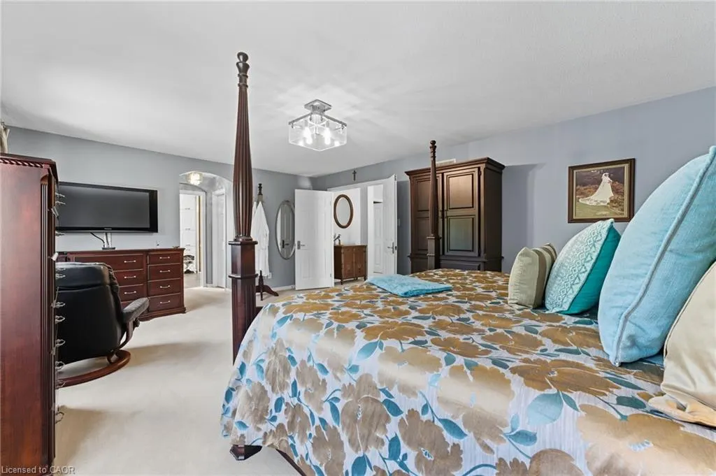 58 Winding Wood Crescent