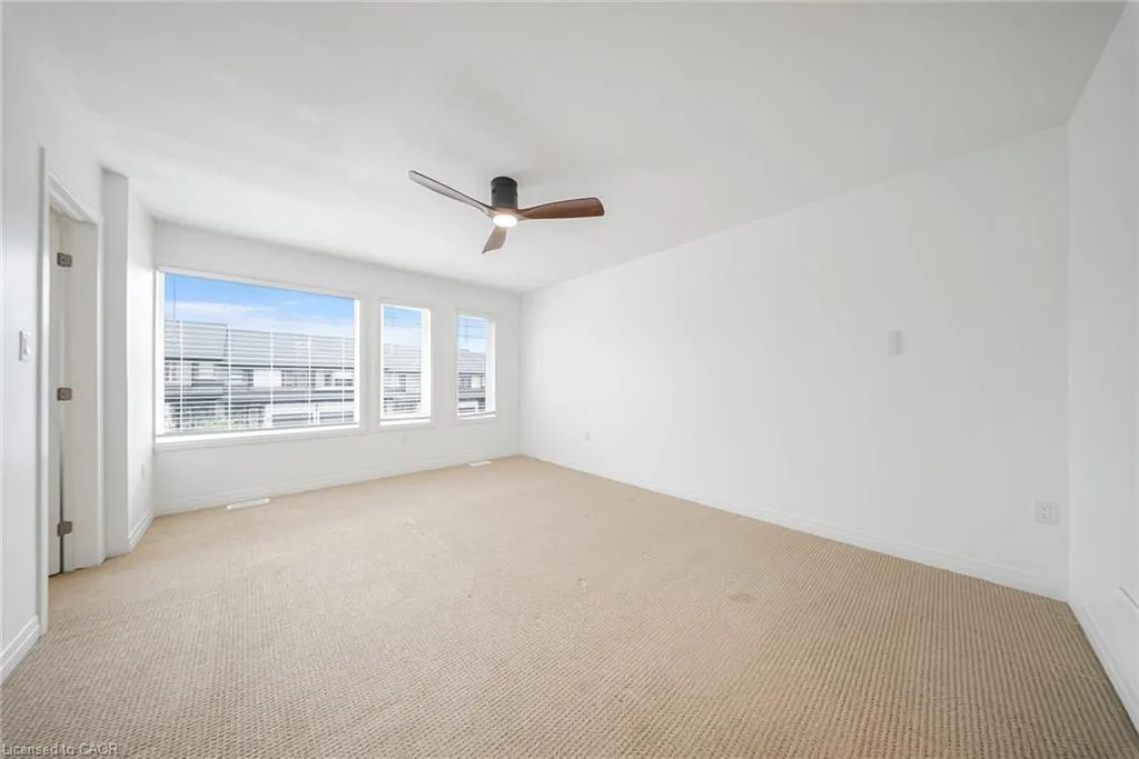 6 Greenwich Avenue