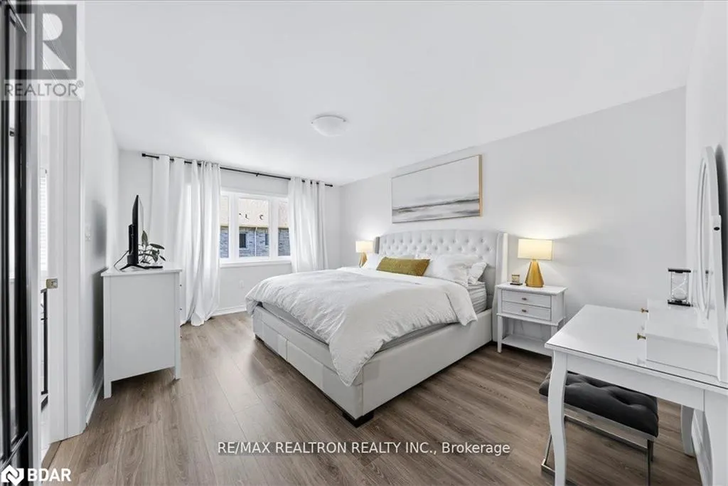 84 Ferragine Crescent