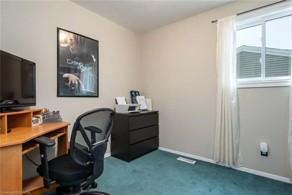 173 Silver Aspen Crescent
