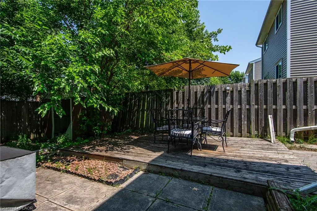 173 Silver Aspen Crescent
