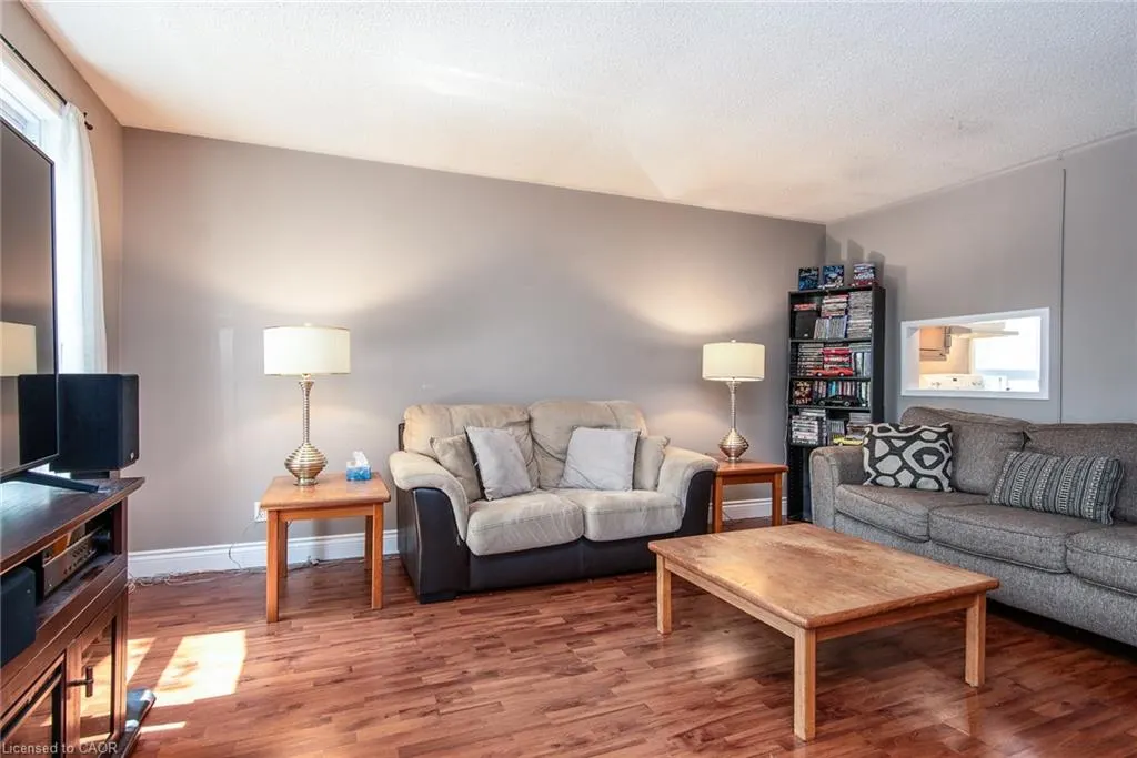 173 Silver Aspen Crescent