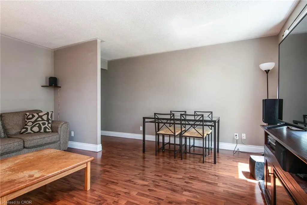 173 Silver Aspen Crescent