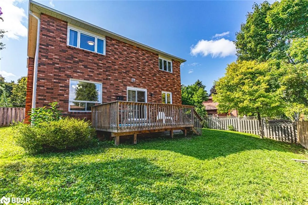 16 Autumn Lane, #Upper