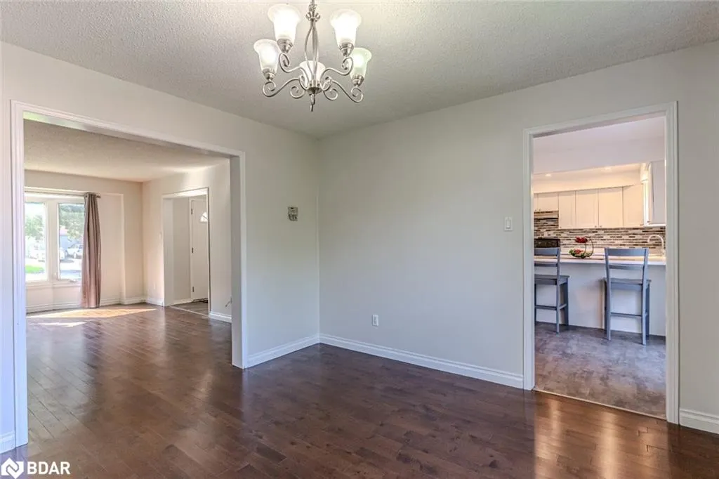 16 Autumn Lane, #Upper