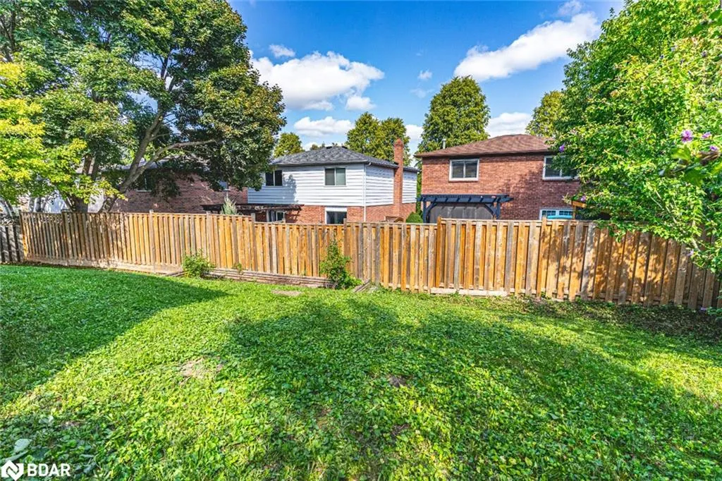 16 Autumn Lane, #Upper