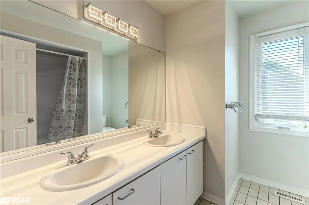 16 Autumn Lane, #Upper