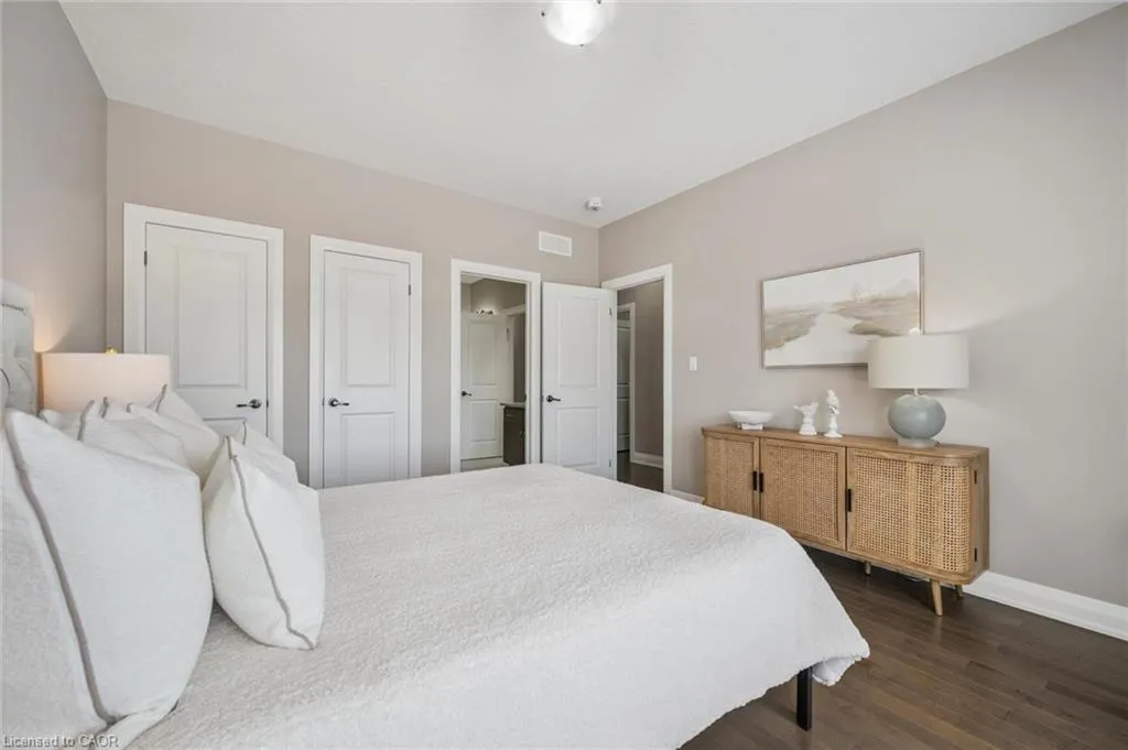 552 Wasaga Crescent