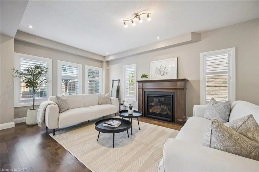 552 Wasaga Crescent