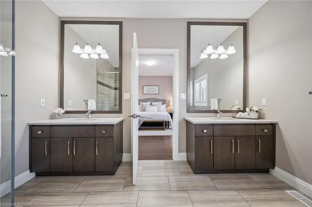 552 Wasaga Crescent