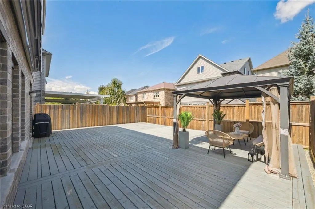 552 Wasaga Crescent