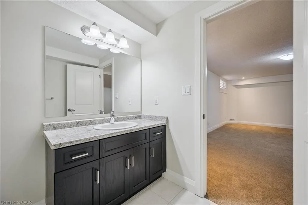 552 Wasaga Crescent