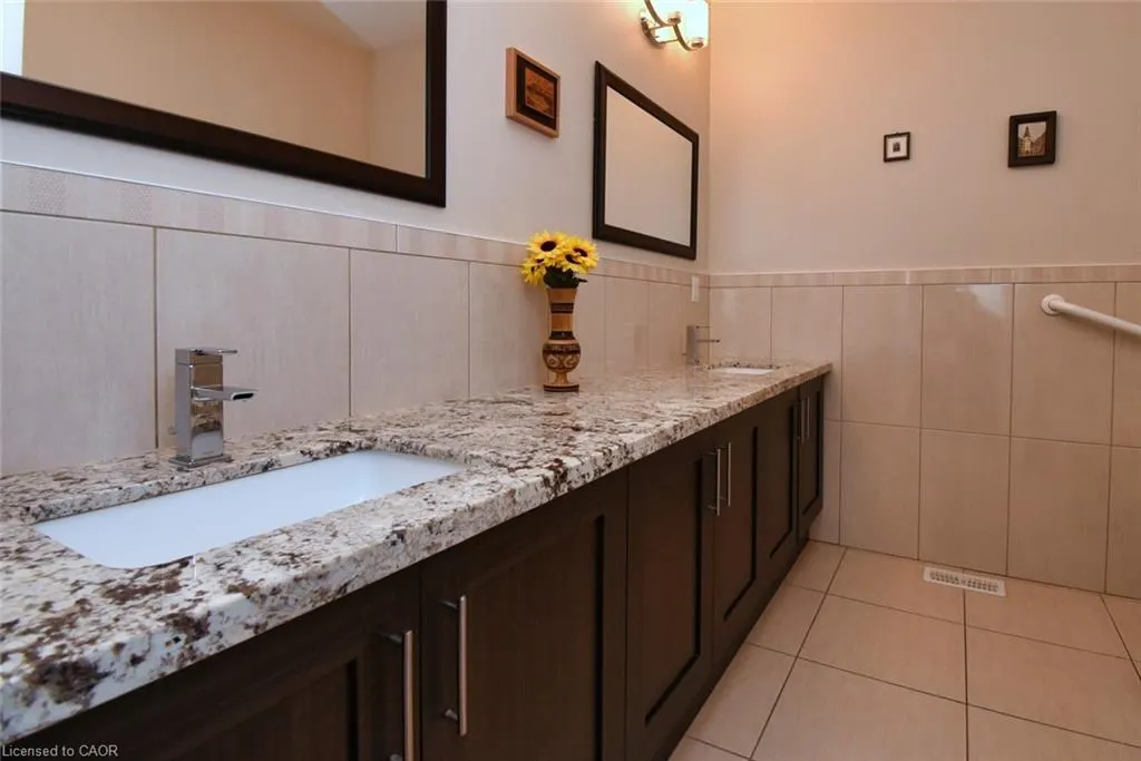 288 Main Street E, #4