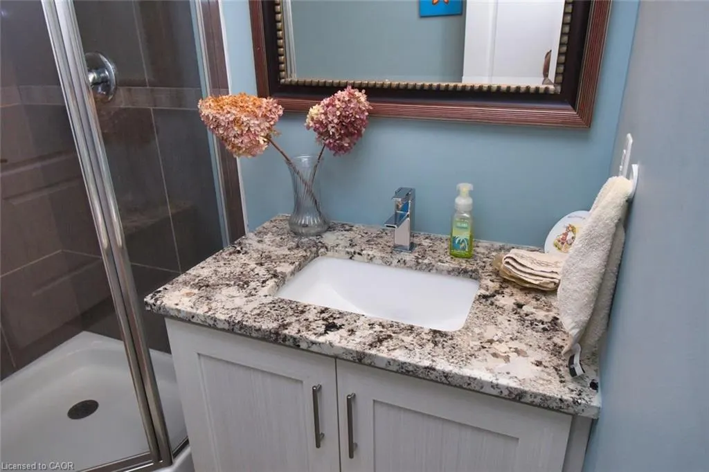 288 Main Street E, #4