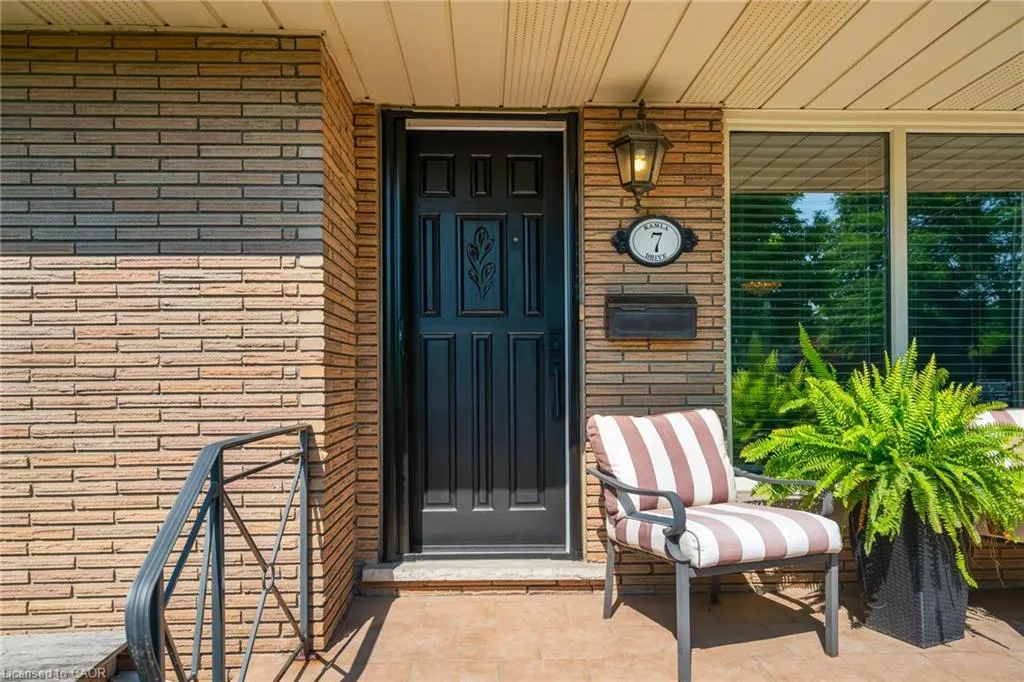 7 Kamla Drive