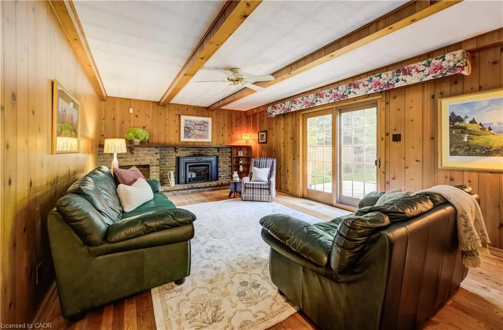 15 Buttonwood Drive