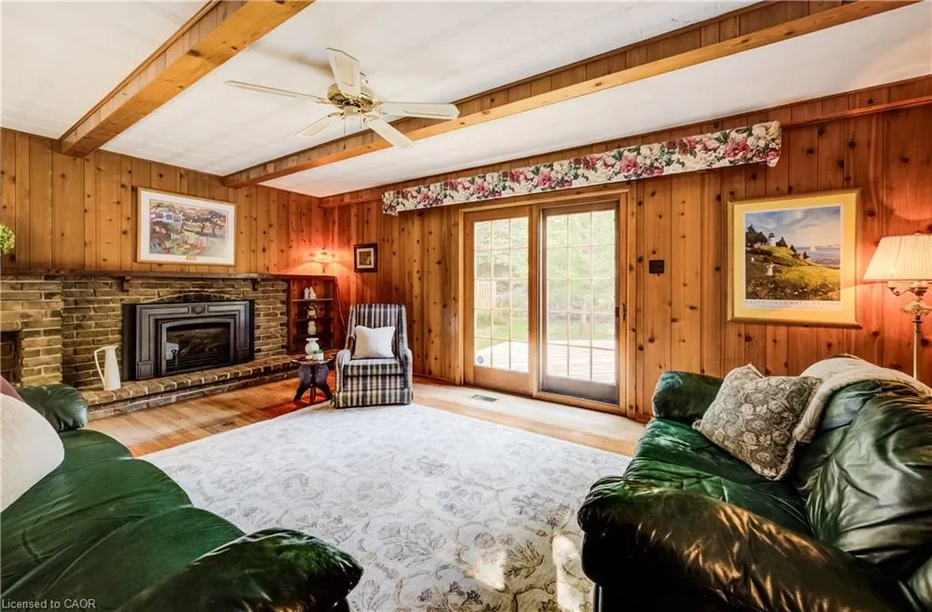 15 Buttonwood Drive