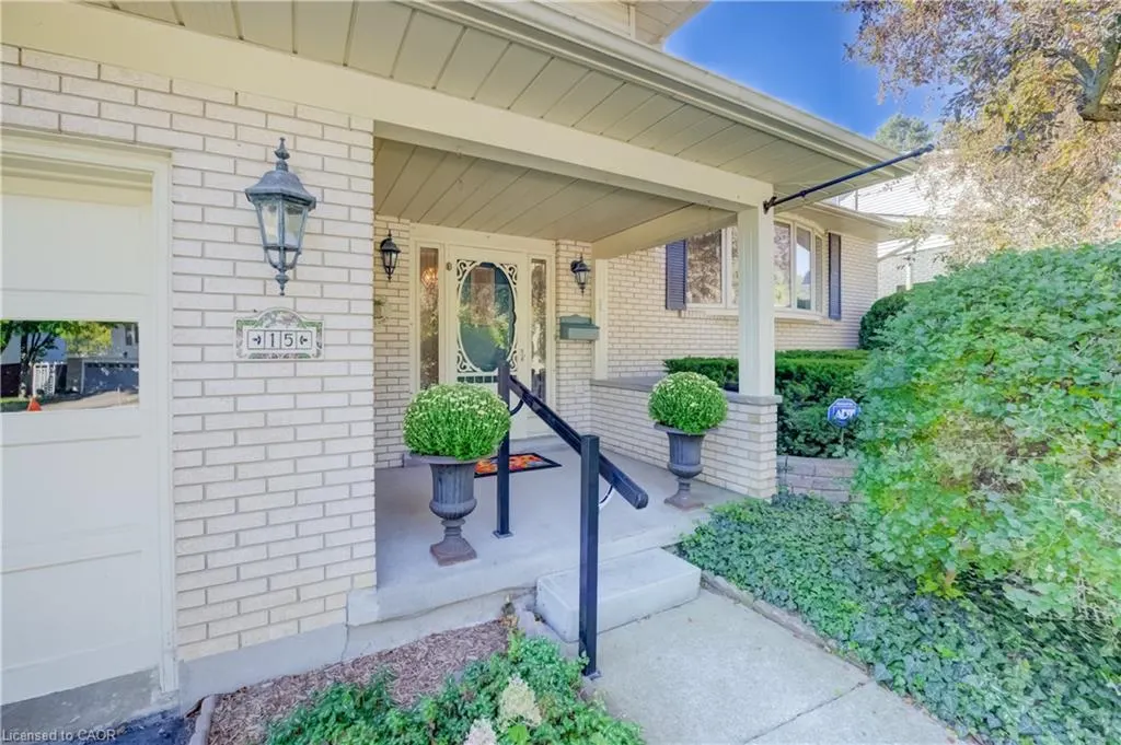 15 Buttonwood Drive