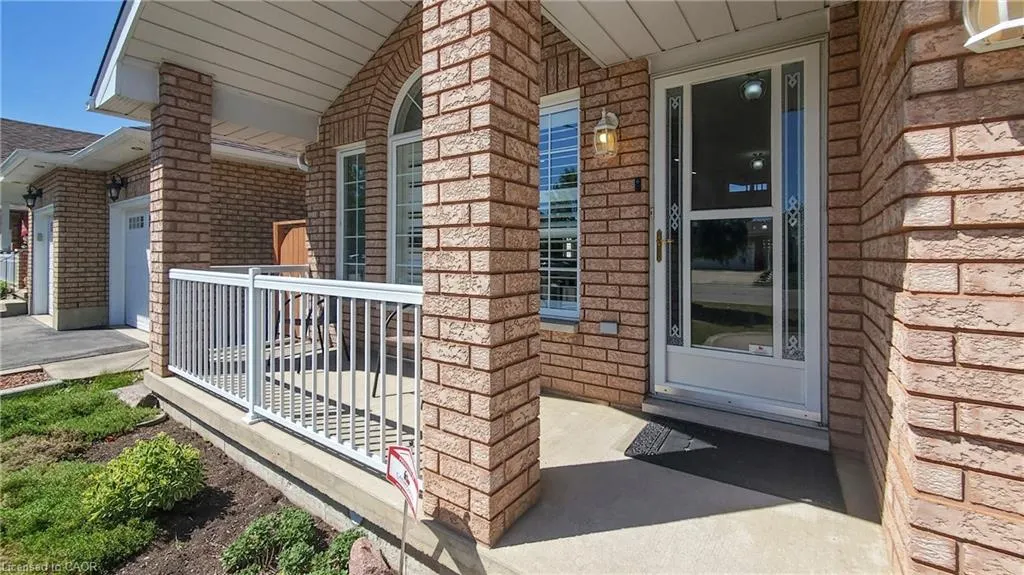 183 Alderlea Avenue