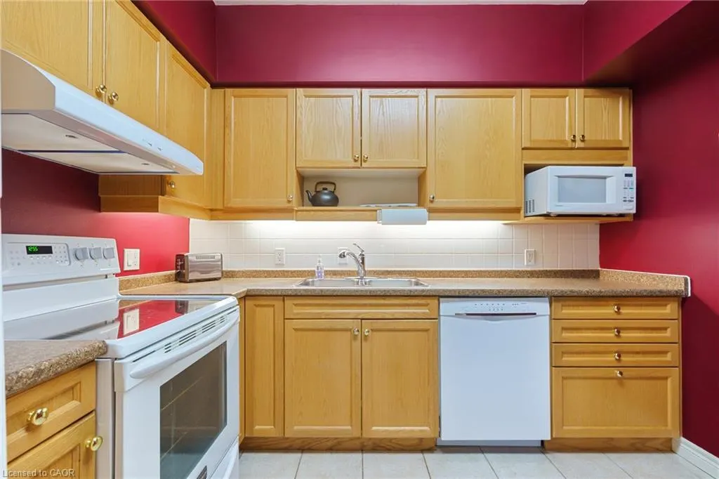 77 Governors Road, #102
