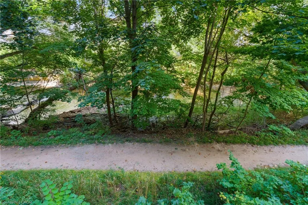 77 Governors Road, #102