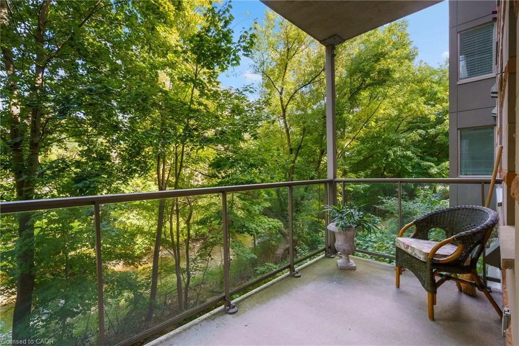 77 Governors Road, #102