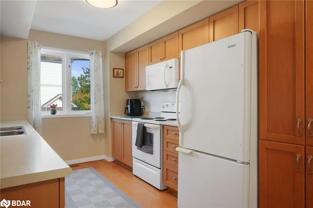 440 Yonge Street, #A4