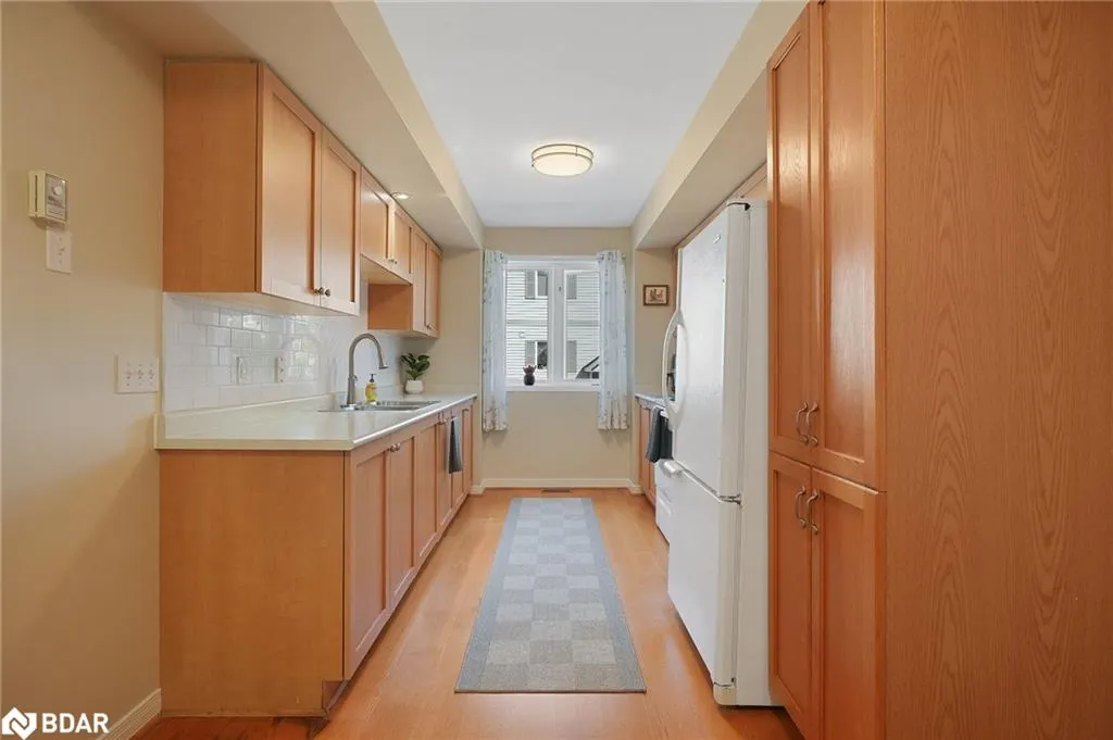 440 Yonge Street, #A4