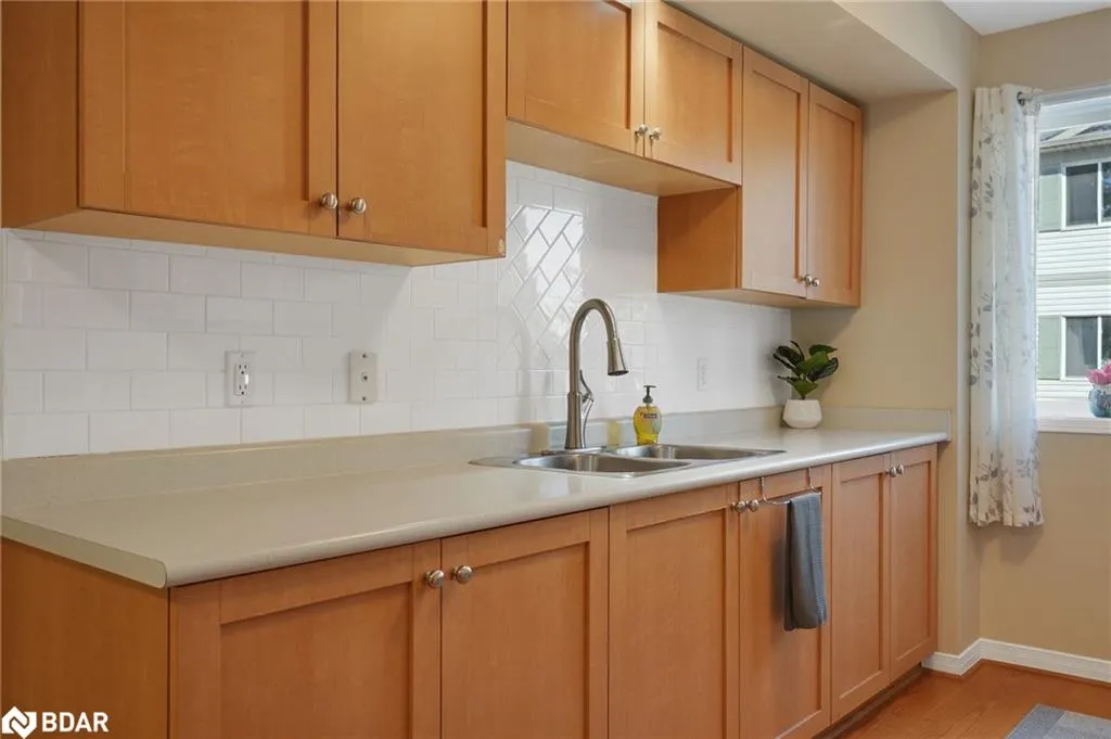 440 Yonge Street, #A4