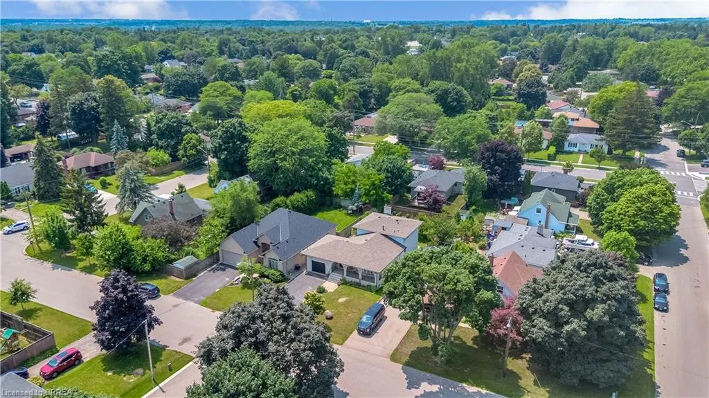 32 Thornton Drive